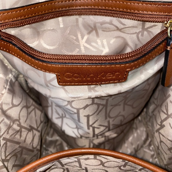 Backpack - Picture 7 of 15